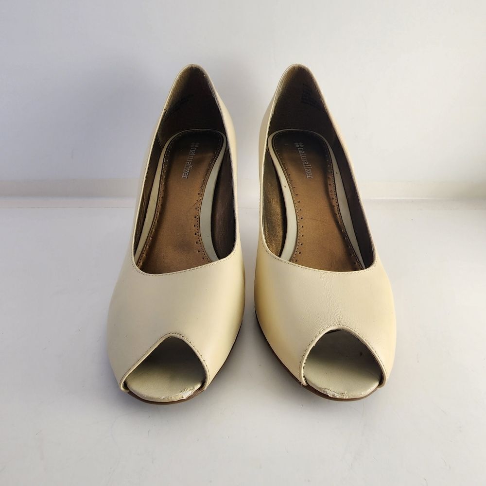 Naturalizer cream leather peep toe heels